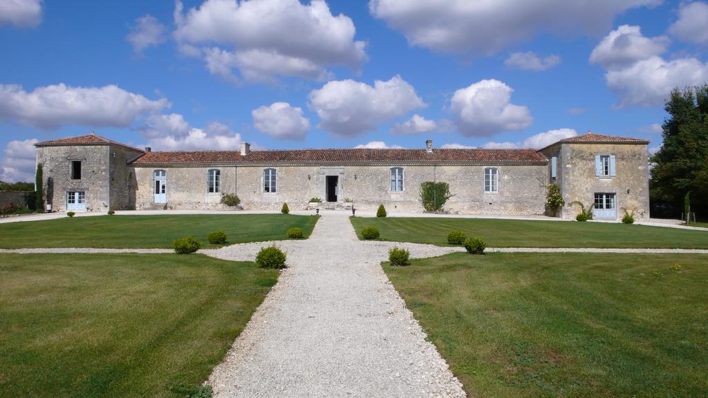Chambres d'Hôtes Logis de l'Astrée Saint-Bris-des-Bois Exterior foto